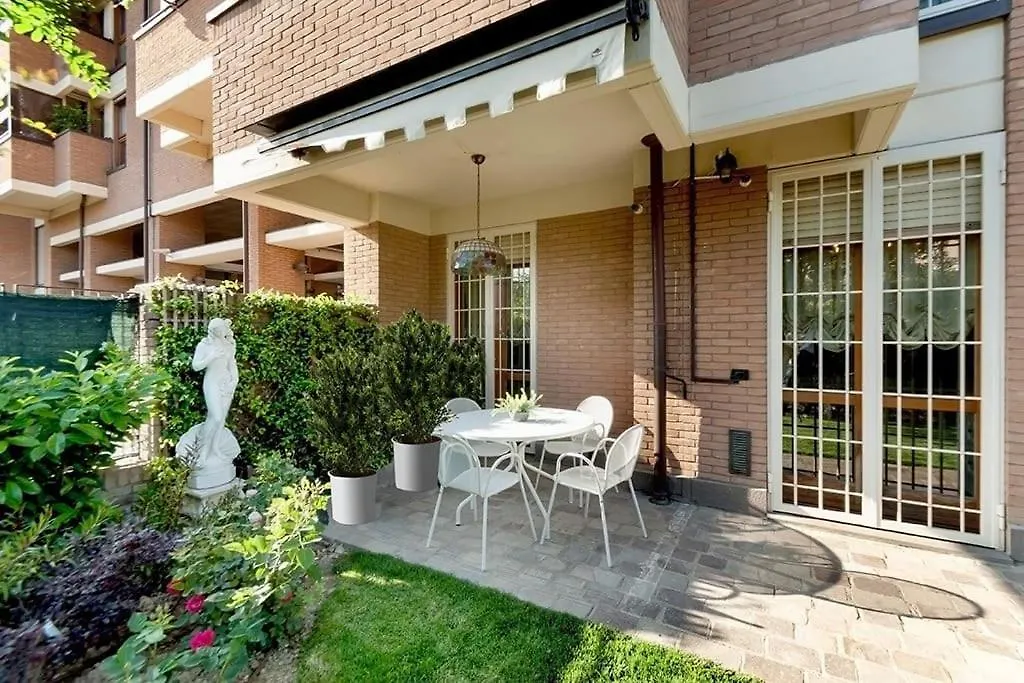 Bologna Luxe Haven Apartment Casalecchio Di Reno Italy